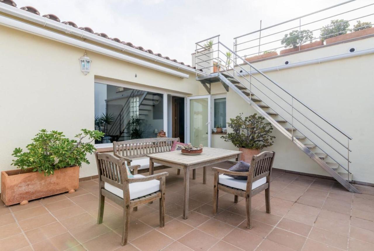 Vive Tu Vida Sonada Delante Del Mar Apartment L' Escala Luaran gambar